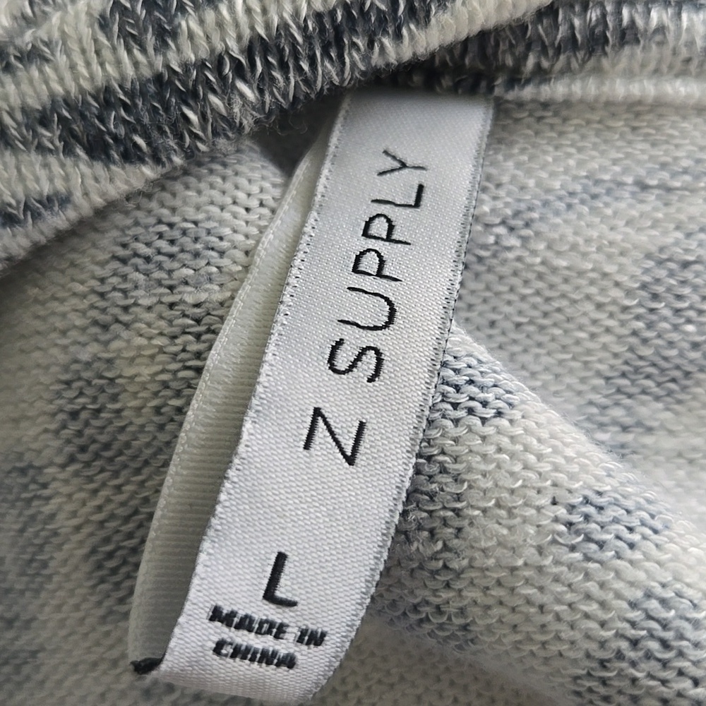 Z Supply White and Black Lepard Print Soft Knit Short Sleeve V-neck Pullover L - Picture 5 of 7